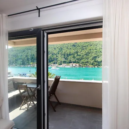 2 Bedroom Sunny *